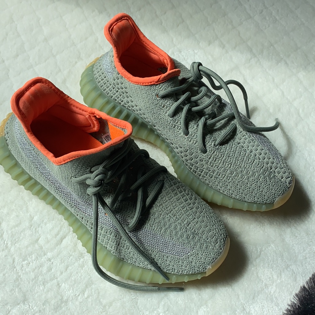 Yeezy Sneakers Size 6.5 Men’s